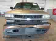 2001 Chevrolet Silverado 2500 с VIN 1GCGK29U81Z176821, выставлен на аукционе IAAI как лот 43497021 с пробегом 215 331 миль миль и . История ставок и продаж доступна на DreamBid. Изображение 6.