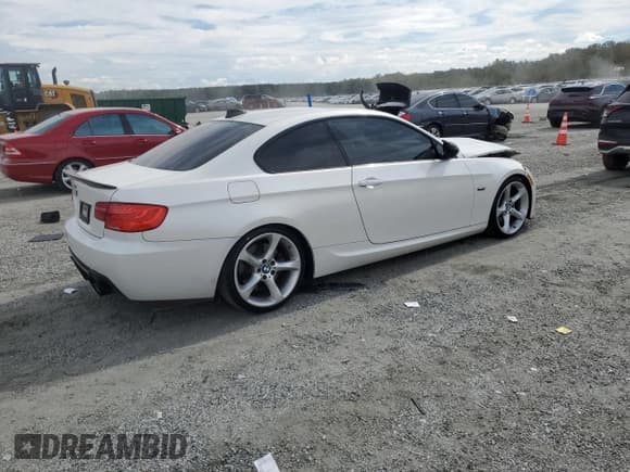 ✅ 2012 BMW 3 Series 335i • VIN: WBAKG7C50CE802086 • Lot: 85740815. Listed on Copart with 142,593 mi. Free auction sales archive from the USA and detailed vehicle history report at DreamBid. Image 3.