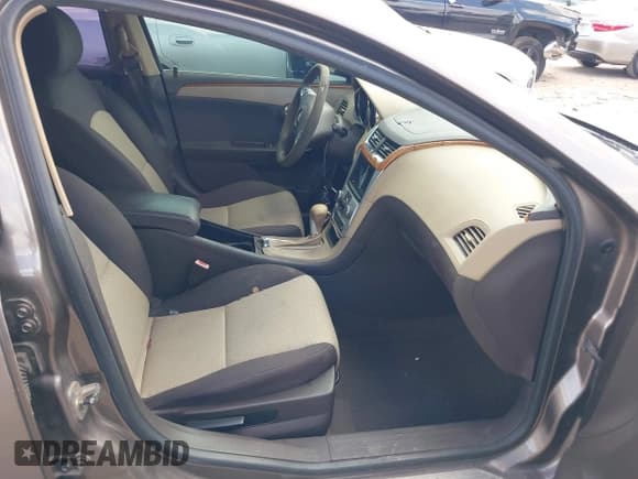 ✅ 2011 Chevrolet Malibu 1LT • VIN: 1G1ZC5E11BF389088 • Lot: 43322363. Listed on IAAI with 173,984 mi. Free auction sales archive from the USA and detailed vehicle history report at DreamBid. Image 5.