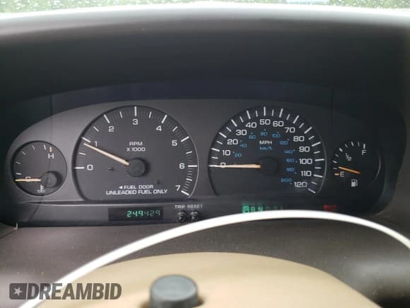 ✅ 1999 Chrysler Town & Country LX • VIN: 1C4GP54L1XB862234 • Lot: 54476795. Wystawiony na Copart z przebiegiem 249 429 mil. Bezpłatny archiwum sprzedaży aukcyjnych z USA i szczegółowy raport historii pojazdu na DreamBid. Zdjęcie 9.