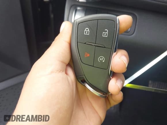 ✅ 2026 Chevrolet Equinox FWD LT • VIN: 3GNAXHEG8TL164308 • Lot: 43420443. Wystawiony na IAAI z przebiegiem 1 816 mil. Bezpłatny archiwum sprzedaży aukcyjnych z USA i szczegółowy raport historii pojazdu na DreamBid. Zdjęcie 11.