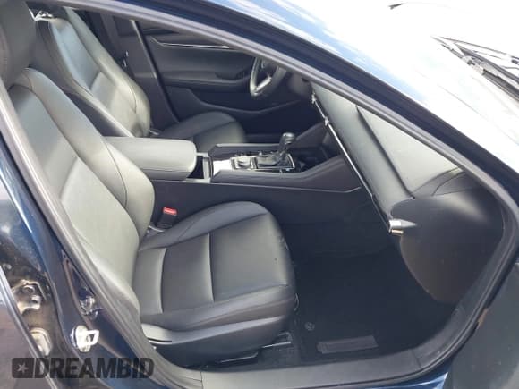 ✅ 2019 Mazda 3 Preferred • VIN: 3MZBPADL8KM107356 • Лот: 41990947. Опубликован ранее на IAAI с пробегом 25 688 миль. Бесплатный доступ к архиву аукционных продаж из США и подробный отчёт об истории автомобиля на DreamBid. Изображение 5.