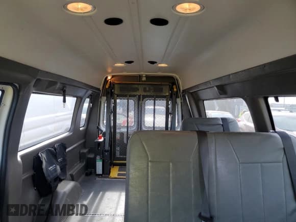 ✅ 2014 Ford Econoline Cargo Commercial • VIN: 1FTNS2EW2EDA86453 • Lot: 67242675. Listed on Copart with 160,032 mi. Free auction sales archive from the USA and detailed vehicle history report at DreamBid. Image 10.