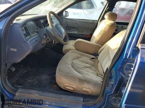 ✅ 1998 Ford Crown Victoria Police • VIN: 2FAFP71W5WX174213 • Lot: 87191094. Listed on Copart with 288,723 mi. Free auction sales archive from the USA and detailed vehicle history report at DreamBid. Image 7.