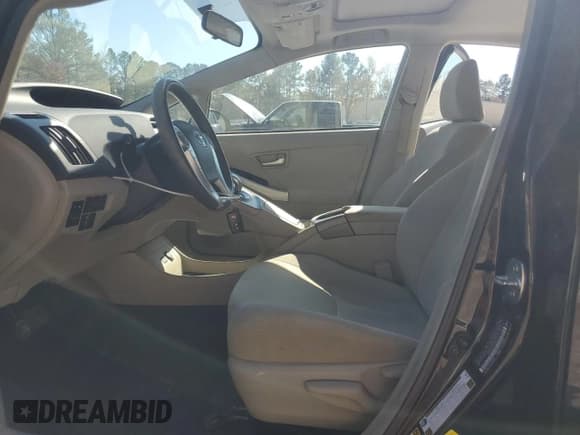 ✅ 2014 Toyota Prius Four • VIN: JTDKN3DU6E1826765 • Лот: 91073125. Опубликован ранее на Copart с пробегом 195 832 миль. Бесплатный доступ к архиву аукционных продаж из США и подробный отчёт об истории автомобиля на DreamBid. Изображение 7.