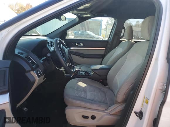 ✅ 2019 Ford Explorer • VIN: 1FM5K7B86KGA57823 • Lot: 91273585. Listed on Copart with 251,394 mi. Free auction sales archive from the USA and detailed vehicle history report at DreamBid. Image 7.