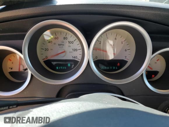 ✅ 2005 Dodge Magnum SE • VIN: 2D4FV48V55H529632 • Lot: 50377515. Wystawiony na Copart z przebiegiem 91 739 mil. Bezpłatny archiwum sprzedaży aukcyjnych z USA i szczegółowy raport historii pojazdu na DreamBid. Zdjęcie 9.