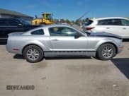 ✅ 2007 Ford Mustang Deluxe • VIN: 1ZVFT80N575312871 • Lot: 43395280. Listed on IAAI with 189,003 mi. Free auction sales archive from the USA and detailed vehicle history report at DreamBid. Image 13.