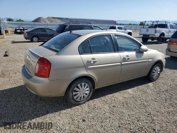✅ 2007 Hyundai Accent GLS • VIN: KMHCN46C37U099600 • Лот: 57469855. Опубликован ранее на Copart с пробегом 87 276 миль. Бесплатный доступ к архиву аукционных продаж из США и подробный отчёт об истории автомобиля на DreamBid. Изображение 3.