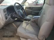 ✅ 2003 Chevrolet S-10 LS • VIN: 1GCDT19X638269446 • Лот: 77498724. Опубликован ранее на Copart с пробегом 286 713 миль. Бесплатный доступ к архиву аукционных продаж из США и подробный отчёт об истории автомобиля на DreamBid. Изображение 7.