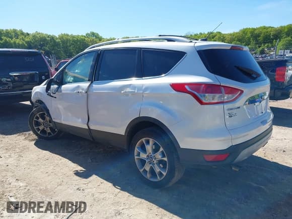 ✅ 2015 Ford Escape Titanium • VIN: 1FMCU9J9XFUA35967 • Lot: 42342432. Listed on IAAI with 160,442 mi. Free auction sales archive from the USA and detailed vehicle history report at DreamBid. Image 3.