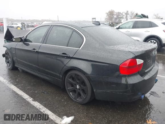 ✅ 2007 BMW 3 Series 335xi • VIN: WBAVD53557A007901 • Лот: 43571095. Опубликован ранее на IAAI с пробегом 133 187 миль. Бесплатный доступ к архиву аукционных продаж из США и подробный отчёт об истории автомобиля на DreamBid. Изображение 3.