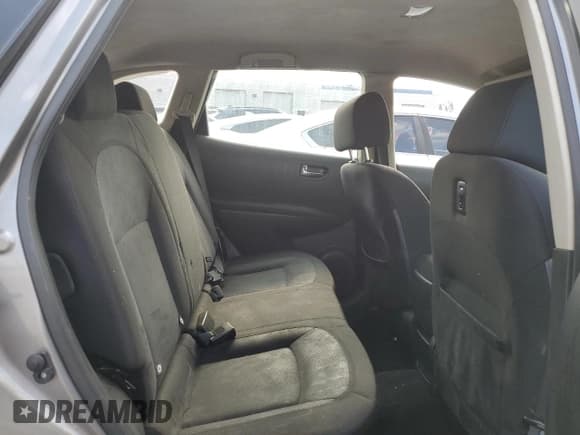 ✅ 2015 Nissan Rogue S • VIN: JN8AS5MTXFW666373 • Lot: 65245095. Wystawiony na Copart z przebiegiem 139 055 mil. Bezpłatny archiwum sprzedaży aukcyjnych z USA i szczegółowy raport historii pojazdu na DreamBid. Zdjęcie 10.