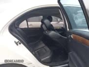 ✅ 2007 Mercedes-Benz C 230 Sport • VIN: WDBRF52H07F934221 • Lot: 42289822. Wystawiony na IAAI z przebiegiem 169 717 mil. Bezpłatny archiwum sprzedaży aukcyjnych z USA i szczegółowy raport historii pojazdu na DreamBid. Zdjęcie 8.