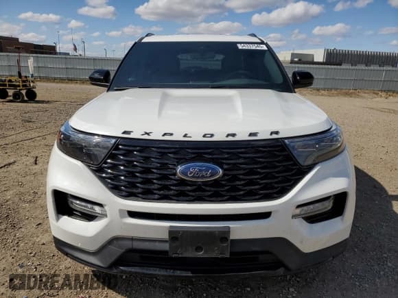 ✅ 2022 Ford Explorer ST-Line • VIN: 1FMSK8KH7NGC46865 • Lot: 54337545. Wystawiony na Copart z przebiegiem 50 417 mil. Bezpłatny archiwum sprzedaży aukcyjnych z USA i szczegółowy raport historii pojazdu na DreamBid. Zdjęcie 5.