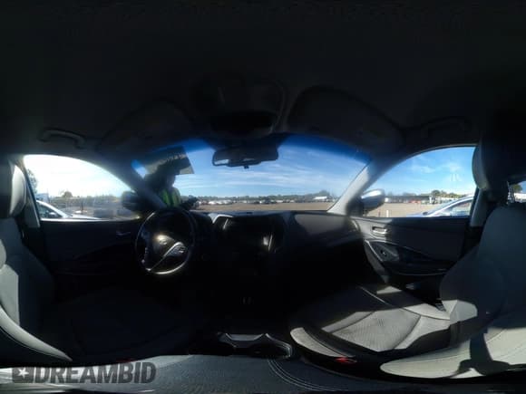 ✅ 2018 Hyundai Santa Fe 2.4L • VIN: 5NMZUDLB6JH105384 • Лот: 43462768. Опубликован ранее на IAAI с пробегом 121 156 миль. Бесплатный доступ к архиву аукционных продаж из США и подробный отчёт об истории автомобиля на DreamBid. Изображение 18.