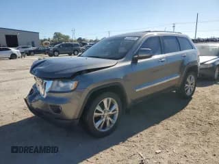 ✅ 2012 Jeep Grand Cherokee Laredo • VIN: 1C4RJFAG3CC304963 • Lot: 92463385. Wystawiony na Copart z przebiegiem 140 356 mil. Bezpłatny archiwum sprzedaży aukcyjnych z USA i szczegółowy raport historii pojazdu na DreamBid. Zdjęcie 1.