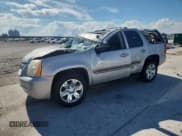 ✅ 2007 GMC Yukon SLE • VIN: 1GKFC13097R420904 • Лот: 87102045. Опубликован ранее на Copart с пробегом Не указан. Бесплатный доступ к архиву аукционных продаж из США и подробный отчёт об истории автомобиля на DreamBid. Изображение 1.