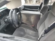 ✅ 2006 Chevrolet Silverado 2500HD Work Truck • VIN: 1GCHK29U06E211466 • Lot: 45384955. Wystawiony na Copart z przebiegiem Nie podano. Bezpłatny archiwum sprzedaży aukcyjnych z USA i szczegółowy raport historii pojazdu na DreamBid. Zdjęcie 7.