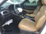 ✅ 2022 Kia Telluride SX • VIN: 5XYP54HC1NG302615 • Lot: 67863665. Wystawiony na Copart z przebiegiem 103 471 mil. Bezpłatny archiwum sprzedaży aukcyjnych z USA i szczegółowy raport historii pojazdu na DreamBid. Zdjęcie 7.