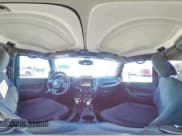 ✅ 2017 Jeep Wrangler Sport • VIN: 1C4AJWAG0HL530608 • Lot: 90857515. Wystawiony na Copart z przebiegiem 42 214 mil. Bezpłatny archiwum sprzedaży aukcyjnych z USA i szczegółowy raport historii pojazdu na DreamBid. Zdjęcie 14.