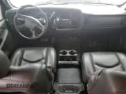 ✅ 2003 Chevrolet Silverado 1500 • VIN: 1GBHC23U73F173377 • Лот: 53089735. Опубликован ранее на Copart с пробегом 183 818 миль. Бесплатный доступ к архиву аукционных продаж из США и подробный отчёт об истории автомобиля на DreamBid. Изображение 8.