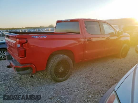 ✅ 2020 Chevrolet Silverado 1500 Custom • VIN: 3GCPYBEH8LG354981 • Lot: 92184055. Wystawiony na Copart z przebiegiem 149 203 mil. Bezpłatny archiwum sprzedaży aukcyjnych z USA i szczegółowy raport historii pojazdu na DreamBid. Zdjęcie 3.