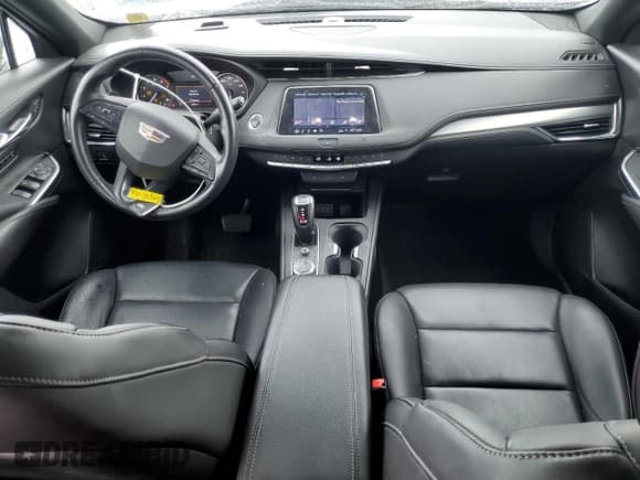 ✅ 2019 Cadillac XT4 FWD Premium Luxury • VIN: 1GYFZCR41KF106068 • Lot: 58938375. Wystawiony na Copart z przebiegiem 64 845 mil. Bezpłatny archiwum sprzedaży aukcyjnych z USA i szczegółowy raport historii pojazdu na DreamBid. Zdjęcie 8.