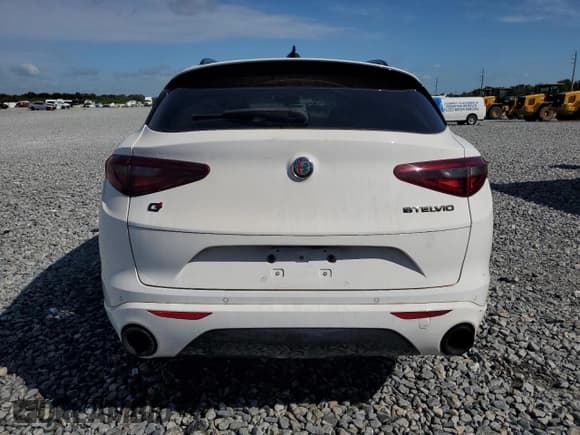 ✅ 2020 Alfa Romeo Stelvio Ti • VIN: ZASPAKBN6L7C83068 • Lot: 84550965. Wystawiony na Copart z przebiegiem 78 106 mil. Bezpłatny archiwum sprzedaży aukcyjnych z USA i szczegółowy raport historii pojazdu na DreamBid. Zdjęcie 6.