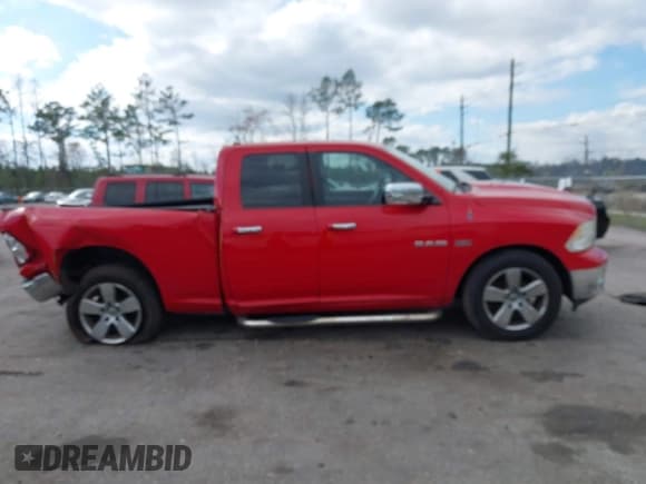 ✅ 2010 Dodge 1500 SLT • VIN: 1D7RB1GT7AS214678 • Lot: 41635619. Wystawiony na IAAI z przebiegiem 139 676 mil. Bezpłatny archiwum sprzedaży aukcyjnych z USA i szczegółowy raport historii pojazdu na DreamBid. Zdjęcie 13.