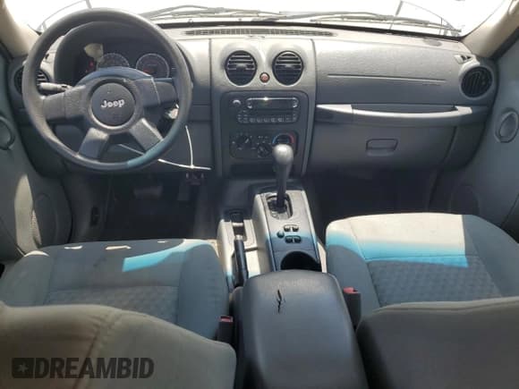 ✅ 2006 Jeep Liberty Sport • VIN: 1J4GK48K76W108668 • Лот: 64003295. Опубликован ранее на Copart с пробегом 165 107 миль. Бесплатный доступ к архиву аукционных продаж из США и подробный отчёт об истории автомобиля на DreamBid. Изображение 8.