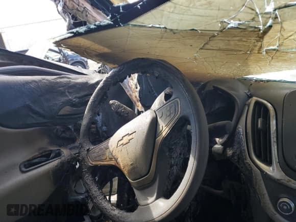 ✅ 2020 Chevrolet Equinox LS • VIN: 3GNAXHEV2LS640024 • Lot: 89838425. Listed on Copart with Not provided. Free auction sales archive from the USA and detailed vehicle history report at DreamBid. Image 9.