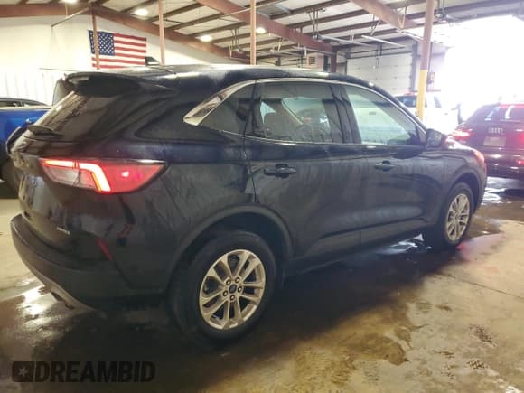 ✅ 2021 Ford Escape SE • VIN: 1FMCU9G6XMUA02896 • Lot: 93458245. Listed on Copart with 51,679 mi. Free auction sales archive from the USA and detailed vehicle history report at DreamBid. Image 3.