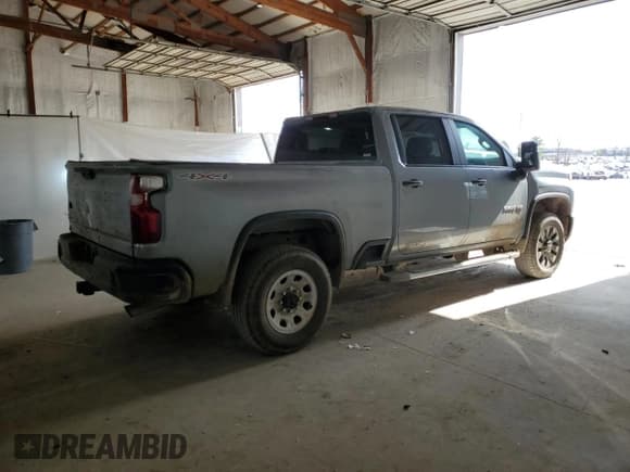 ✅ 2025 Chevrolet Silverado 2500HD Custom • VIN: 2GC4KME71S1127405 • Lot: 47050525. Listed on Copart with 24,460 mi. Free auction sales archive from the USA and detailed vehicle history report at DreamBid. Image 3.