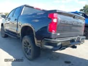 ✅ 2023 Chevrolet Silverado 1500 LT Trail Boss • VIN: 3GCUDFED1PG115376 • Lot: 43402686. Wystawiony na IAAI z przebiegiem 38 712 mil. Bezpłatny archiwum sprzedaży aukcyjnych z USA i szczegółowy raport historii pojazdu na DreamBid. Zdjęcie 3.