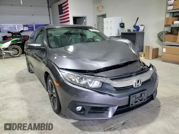 ✅ 2018 Honda Civic EX-T • VIN: 2HGFC3B37JH351626 • Lot: 90798265. Wystawiony na Copart z przebiegiem 71 807 mil. Bezpłatny archiwum sprzedaży aukcyjnych z USA i szczegółowy raport historii pojazdu na DreamBid. Zdjęcie 13.