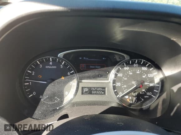 ✅ 2013 Nissan Pathfinder S • VIN: 5N1AR2MN5DC600461 • Lot: 86712745. Listed on Copart with 192,485 mi. Free auction sales archive from the USA and detailed vehicle history report at DreamBid. Image 9.