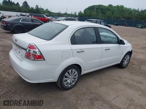 ✅ 2009 Chevrolet Aveo 2LT • VIN: KL1TG56E59B399005 • Lot: 42504125. Listed on IAAI with Not provided. Free auction sales archive from the USA and detailed vehicle history report at DreamBid. Image 4.