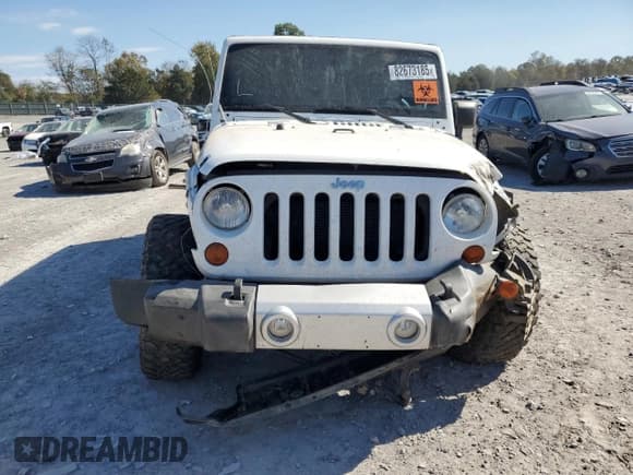 ✅ 2013 Jeep Wrangler Unlimited Rubicon • VIN: 1C4BJWFGXDL658460 • Lot: 82673185. Wystawiony na Copart z przebiegiem 117 041 mil. Bezpłatny archiwum sprzedaży aukcyjnych z USA i szczegółowy raport historii pojazdu na DreamBid. Zdjęcie 5.