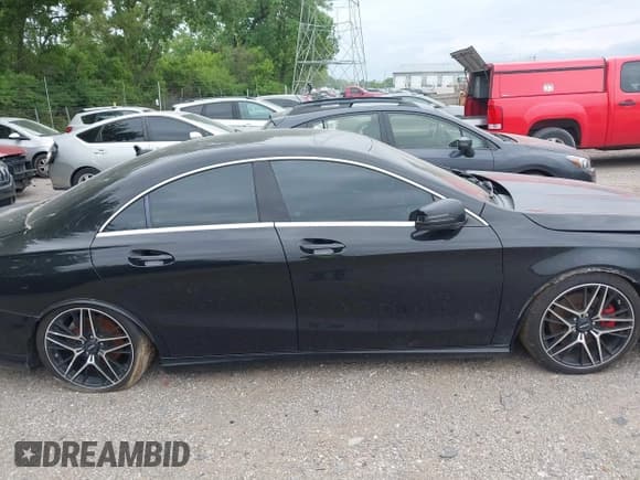 ✅ 2014 Mercedes-Benz CLA 250 • VIN: WDDSJ4EB7EN138013 • Lot: 42365014. Listed on IAAI with 185,393 mi. Free auction sales archive from the USA and detailed vehicle history report at DreamBid. Image 13.