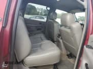 ✅ 2006 Chevrolet Silverado 2500HD Work Truck • VIN: 1GCHC23DX6F189962 • Лот: 79092674. Опубликован ранее на Copart с пробегом 198 332 миль. Бесплатный доступ к архиву аукционных продаж из США и подробный отчёт об истории автомобиля на DreamBid. Изображение 10.