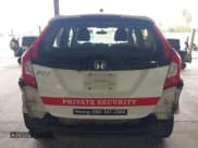 ✅ 2019 Honda Fit LX • VIN: 3HGGK5H40KM735303 • Lot: 43368708. Wystawiony na IAAI z przebiegiem 133 151 mil. Bezpłatny archiwum sprzedaży aukcyjnych z USA i szczegółowy raport historii pojazdu na DreamBid. Zdjęcie 17.