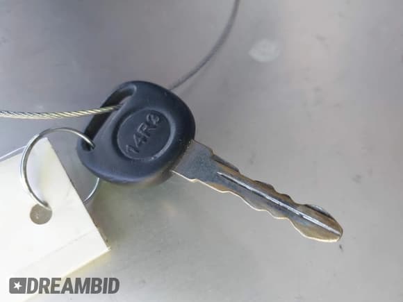 ✅ 2005 Chevrolet Tahoe LT • VIN: 1GNEK13T05J184313 • Лот: 43522099. Опубликован ранее на IAAI с пробегом 275 891 миль. Бесплатный доступ к архиву аукционных продаж из США и подробный отчёт об истории автомобиля на DreamBid. Изображение 11.