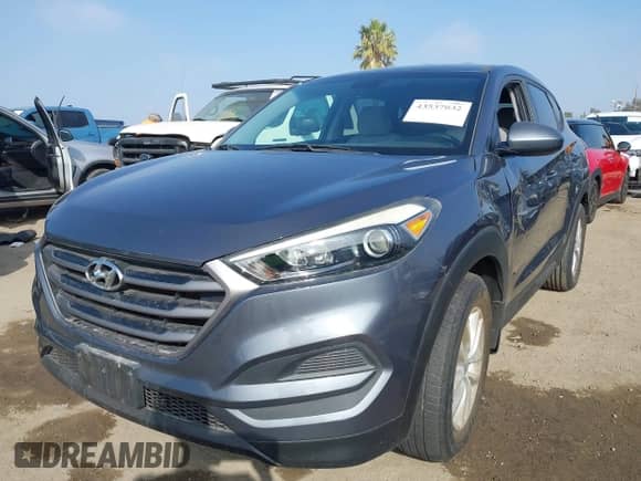 2016 Hyundai Tucson SE z VIN KM8J23A4XGU027741, wystawiony jako IAAI lot #43537032 z przebiegiem 100 475 mil mil oraz . Historia ofert i sprzedaży dostępna na DreamBid. Obrazek 2.