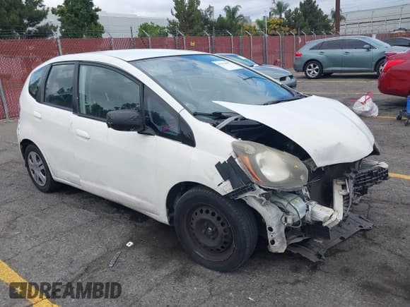 ✅ 2010 Honda Fit • VIN: JHMGE8H29AS003701 • Lot: 43313097. Listed on IAAI with 177,378 mi. Free auction sales archive from the USA and detailed vehicle history report at DreamBid. Image 1.