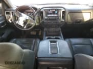 ✅ 2018 Chevrolet Silverado 1500 LTZ • VIN: 3GCUKSEJ0JG195538 • Lot: 46499165. Wystawiony na Copart z przebiegiem 168 357 mil. Bezpłatny archiwum sprzedaży aukcyjnych z USA i szczegółowy raport historii pojazdu na DreamBid. Zdjęcie 8.