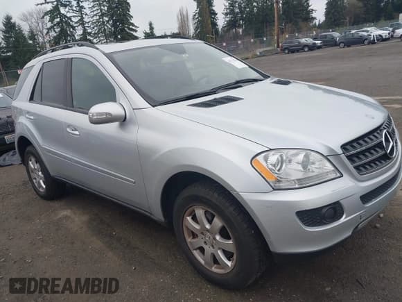 ✅ 2007 Mercedes-Benz M 350 • VIN: 4JGBB86E57A153722 • Lot: 43775256. Wystawiony na IAAI z przebiegiem 154 985 mil. Bezpłatny archiwum sprzedaży aukcyjnych z USA i szczegółowy raport historii pojazdu na DreamBid. Zdjęcie 1.