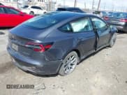 ✅ 2023 Tesla Model 3 Long Range • VIN: 5YJ3E1EB4PF715776 • Lot: 41949969. Wystawiony na IAAI z przebiegiem Nie podano. Bezpłatny archiwum sprzedaży aukcyjnych z USA i szczegółowy raport historii pojazdu na DreamBid. Zdjęcie 4.