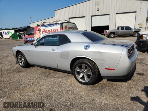 ✅ 2020 Dodge Challenger SXT • VIN: 2C3CDZAG2LH105614 • Lot: 80730515. Wystawiony na Copart z przebiegiem 140 408 mil. Bezpłatny archiwum sprzedaży aukcyjnych z USA i szczegółowy raport historii pojazdu na DreamBid. Zdjęcie 2.