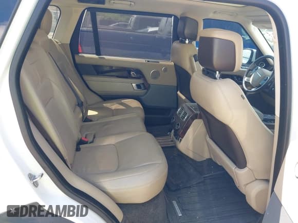 ✅ 2018 Land Rover Range Rover • VIN: SALGS5RE4JA381585 • Лот: 42348777. Опубликован ранее на IAAI с пробегом 76 529 миль. Бесплатный доступ к архиву аукционных продаж из США и подробный отчёт об истории автомобиля на DreamBid. Изображение 8.